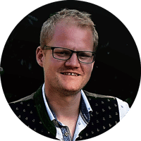 laserhub-plus-mitglied-kirschner Porträt von Christian Kirschner, einem blonden Mann mit Brille